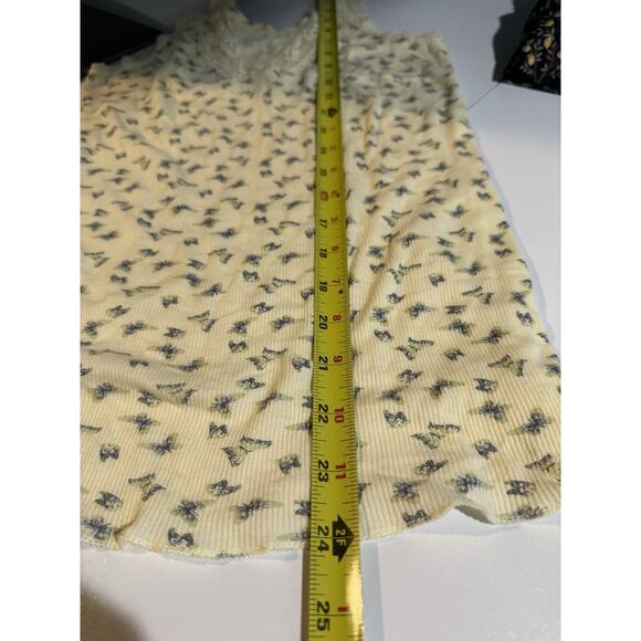 Lace Trim Y2K Tank Top Sz M Cottagecore Coquette Fairy Butterflies Butter Yellow - Picture 6 of 6